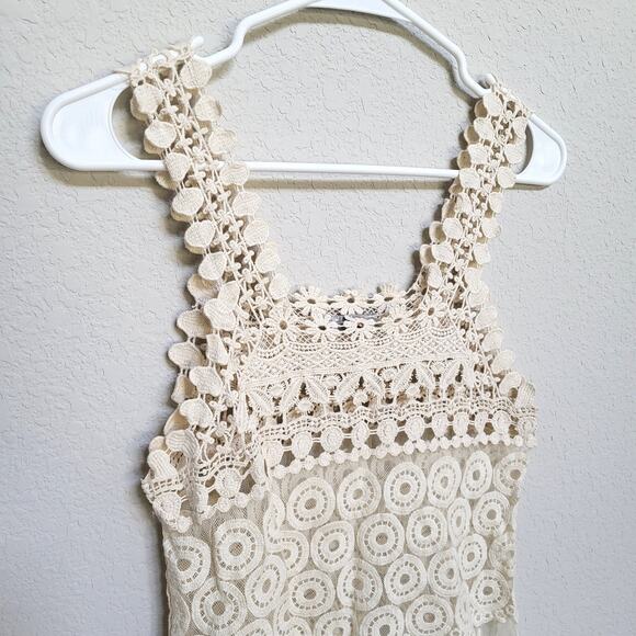 ISSI Crochet Lace Tank Top Women's Small Boho Festival Embroidered Cami Summer - Picture 8 of 11